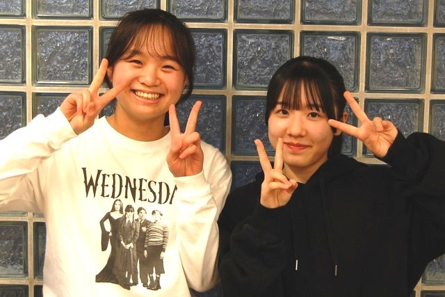 笑顔の中学生