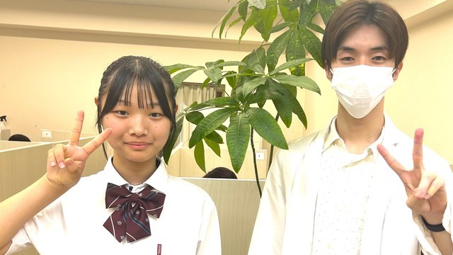 中学生と講師